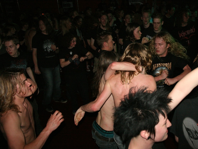 Alestorm_0100.jpg