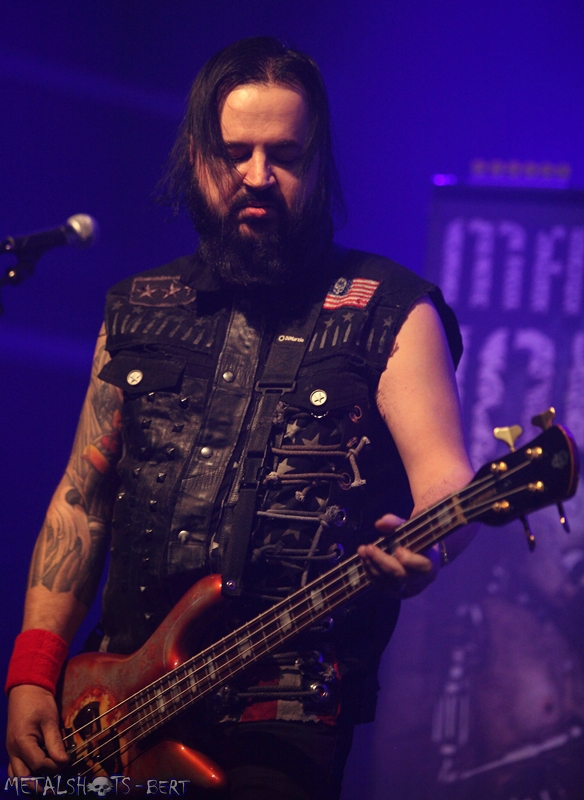 Prong_0003.jpg