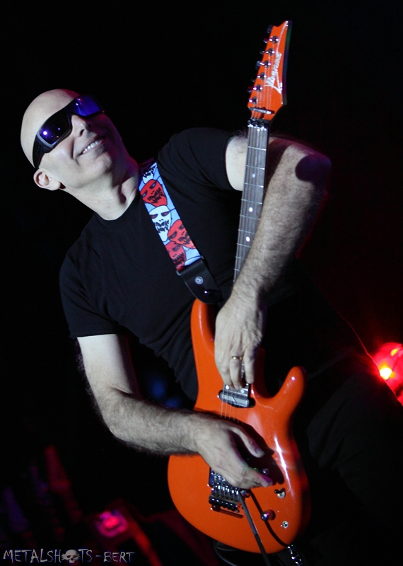 Satriani_0030.jpg