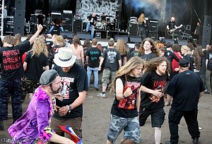 2010-06-10_DeathFeastOpenAir_Hunxe