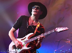 SteveVai_0009