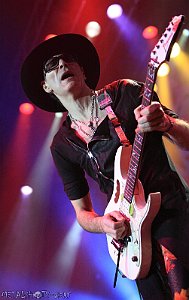 SteveVai_0015